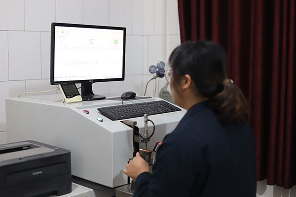鑄鋼件加工廠家是怎么控制鑄件的化學(xué)成分？