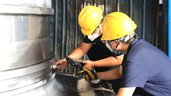 大型鑄鋼廠超聲波探傷現(xiàn)場情況如何？