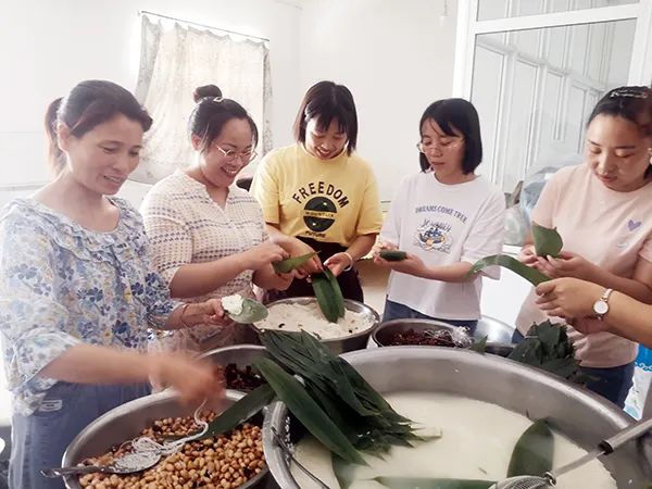 粽子飄香 塞滿幸福 | 騰飛鑄鋼祝大家端午節(jié)安康！